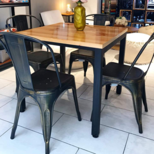Combo Mesa Minimal y Silla Riyu