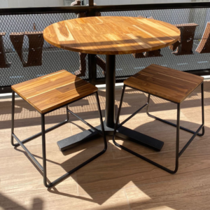Mesa En Teka Redonda